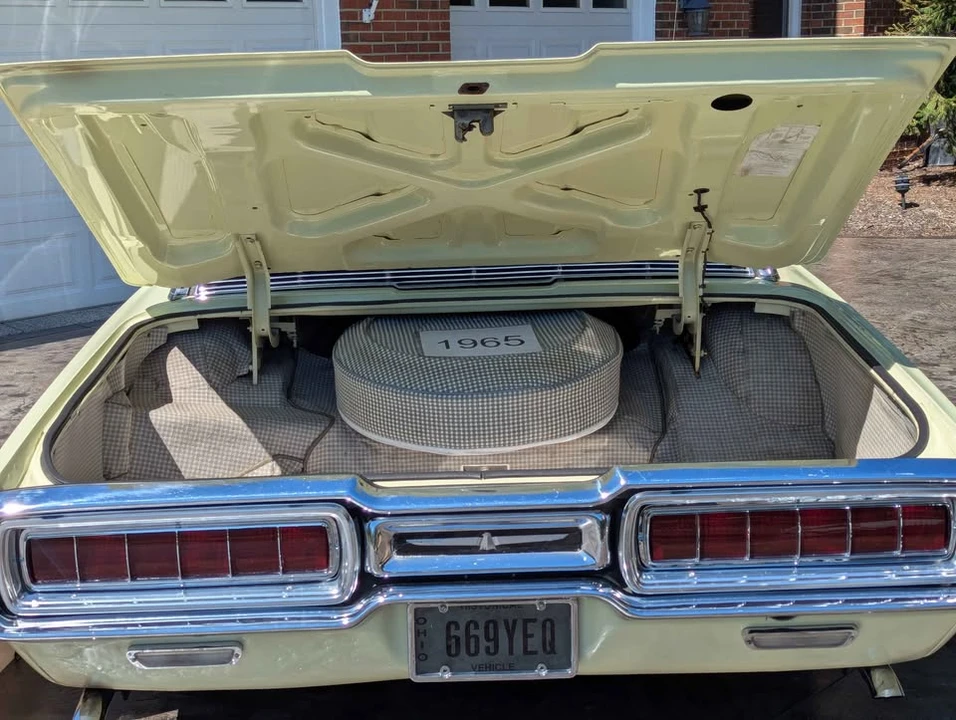 1965 Ford Thunderbird 3rd Gen - Image 9 of 10