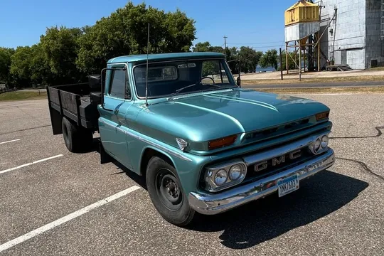 1965 GMC 1500 Fenderside Dually Flatbed 4-Speed