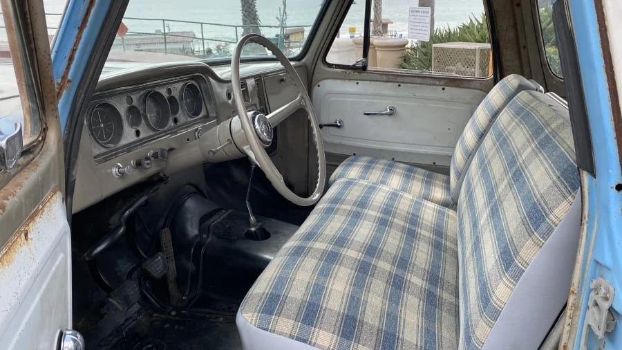 1965 GMC Suburban 5th Gen - Image 5 of 7