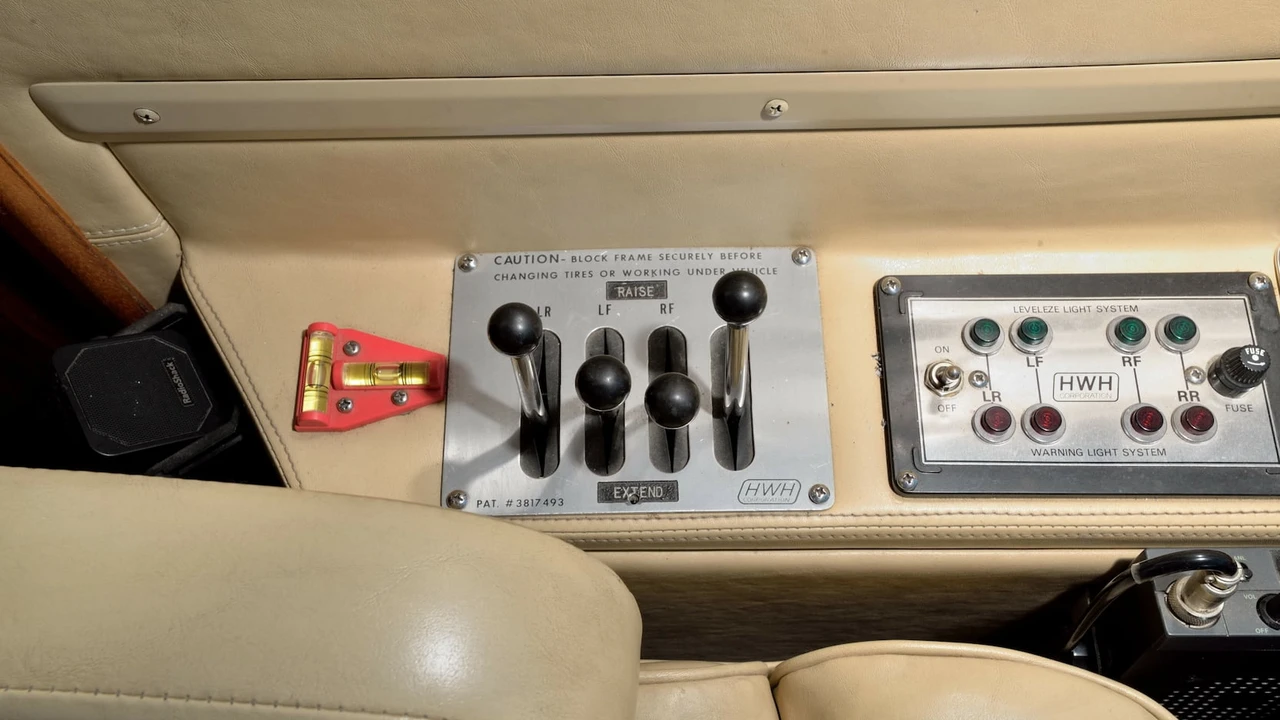 1965 GMC Motorhome - Image 9 of 31
