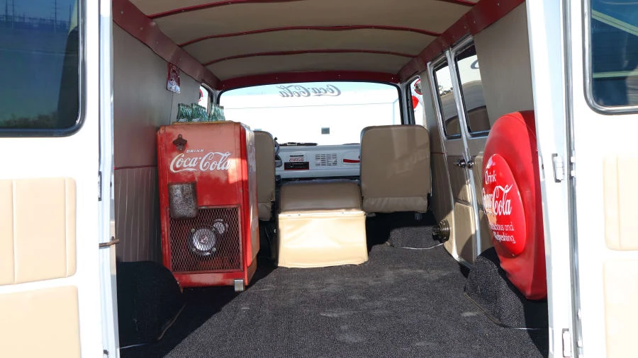 1965 GMC G-series Van - Image 10 of 12