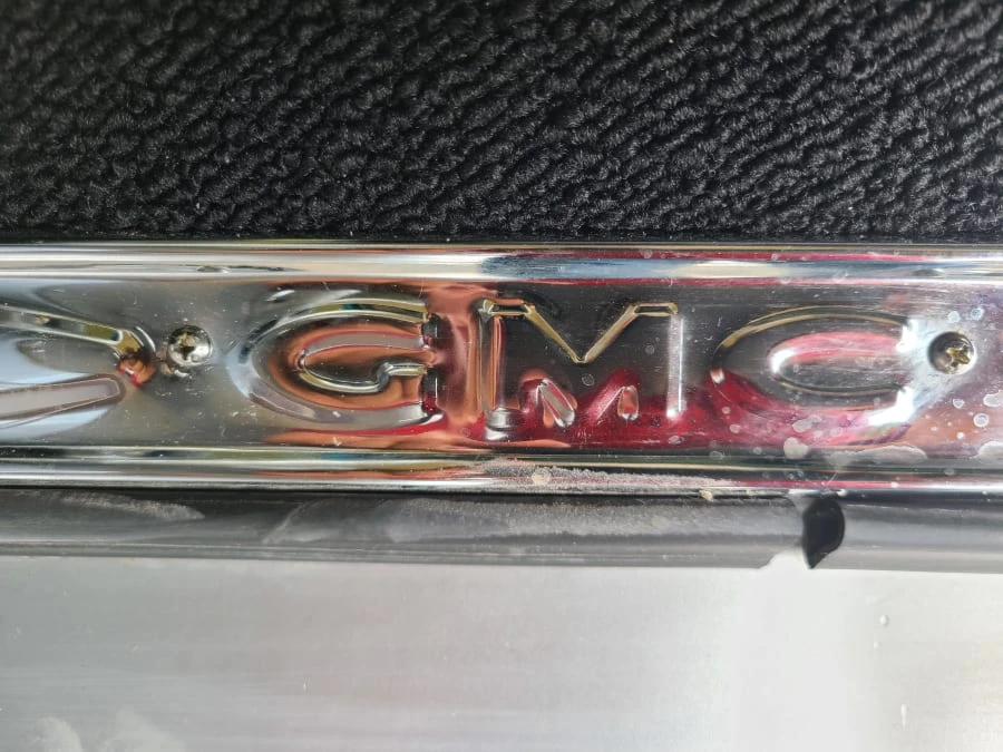 1965 GMC Suburban 5th Gen - Image 16 of 28