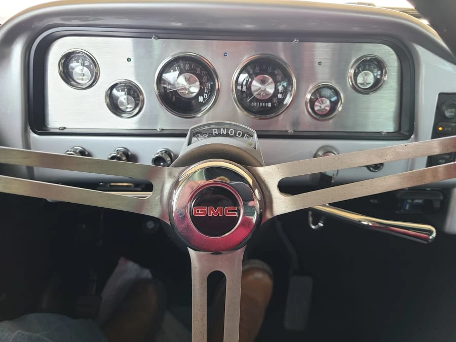 1965 GMC Suburban 5th Gen - Image 20 of 28