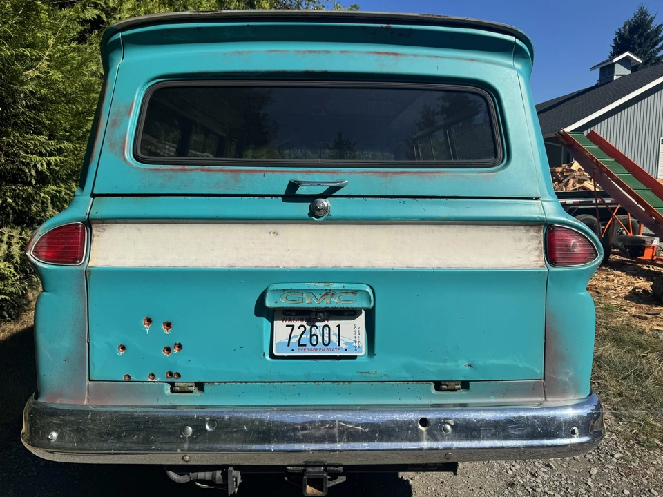 1965 GMC Suburban 5th Gen - Image 9 of 31