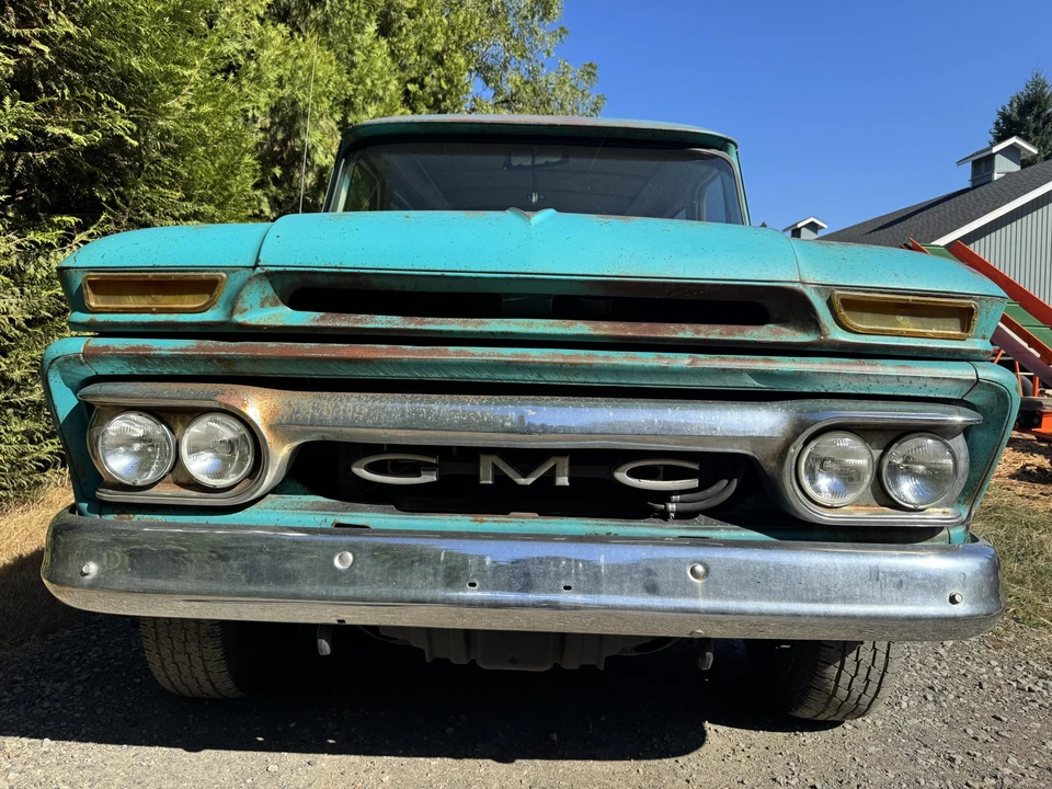 1965 GMC Suburban 5th Gen - Image 14 of 31