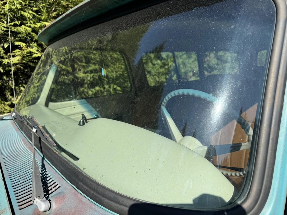 1965 GMC Suburban 5th Gen - Image 24 of 31