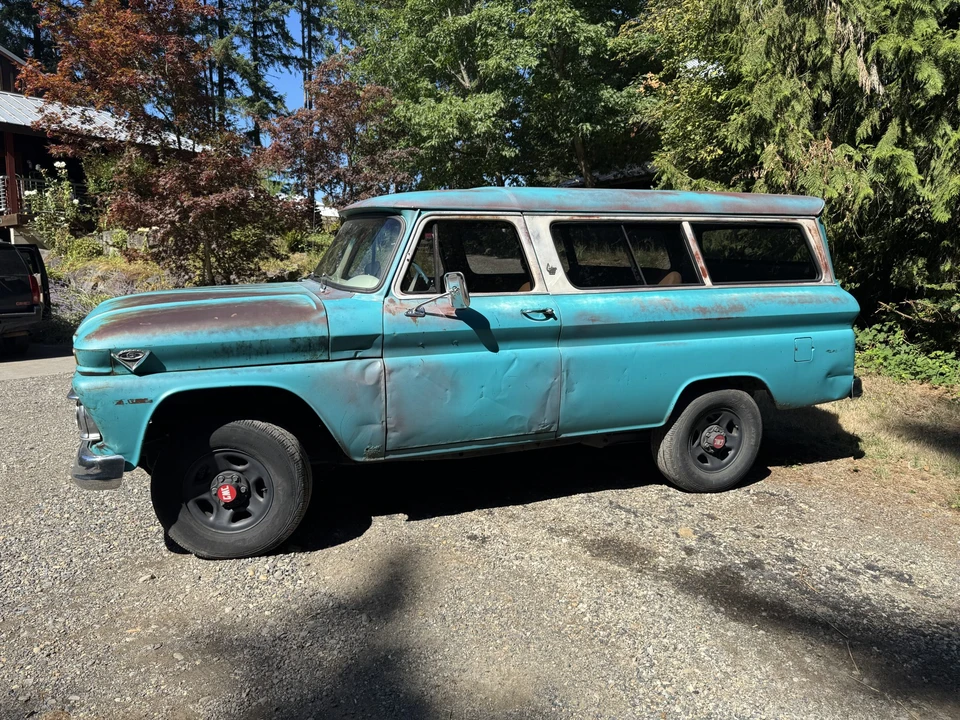 1965 GMC Suburban 5th Gen - Image 4 of 31