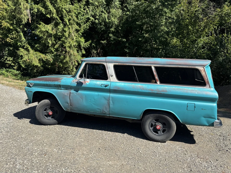 1965 GMC Suburban 5th Gen - Image 6 of 31