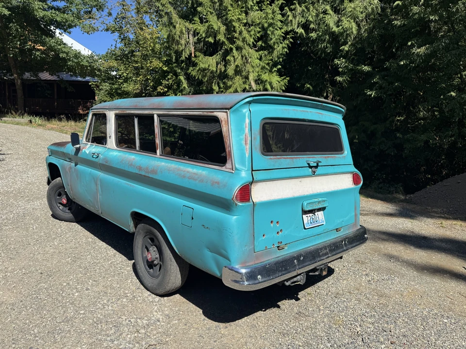 1965 GMC Suburban 5th Gen - Image 7 of 31