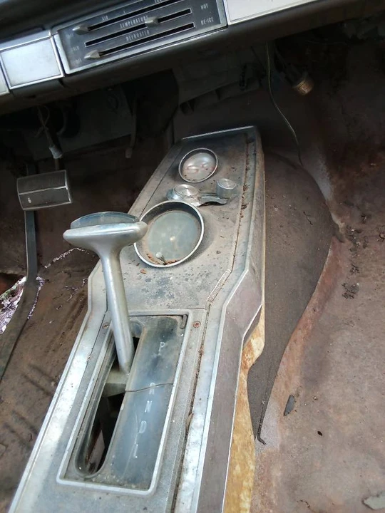 1965 Chevrolet Impala SS 4th Gen - Image 9 of 24