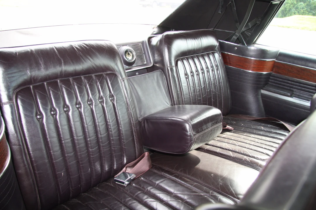 1965 Chrysler Imperial 2nd Gen - Image 24 of 31