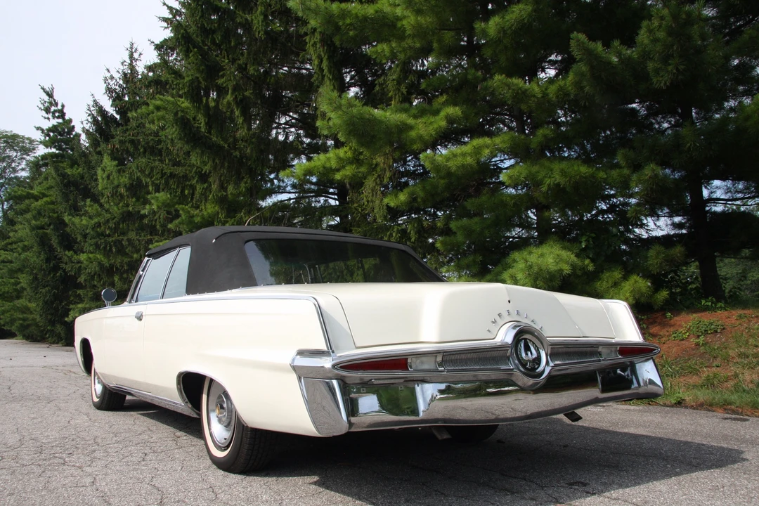 1965 Chrysler Imperial 2nd Gen - Image 9 of 31