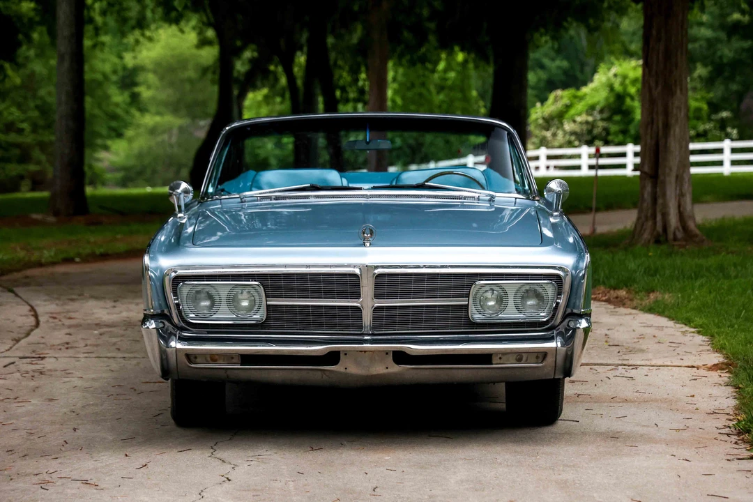 1965 Imperial Crown - Image 2 of 31