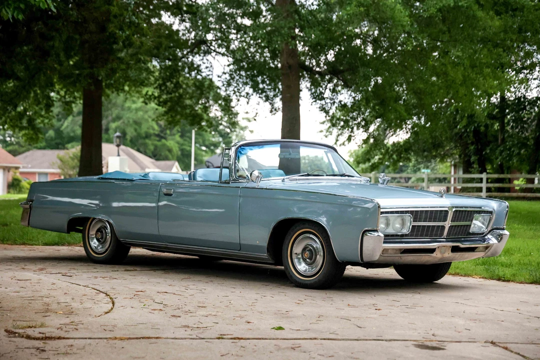 1965 Imperial Crown - Image 3 of 31