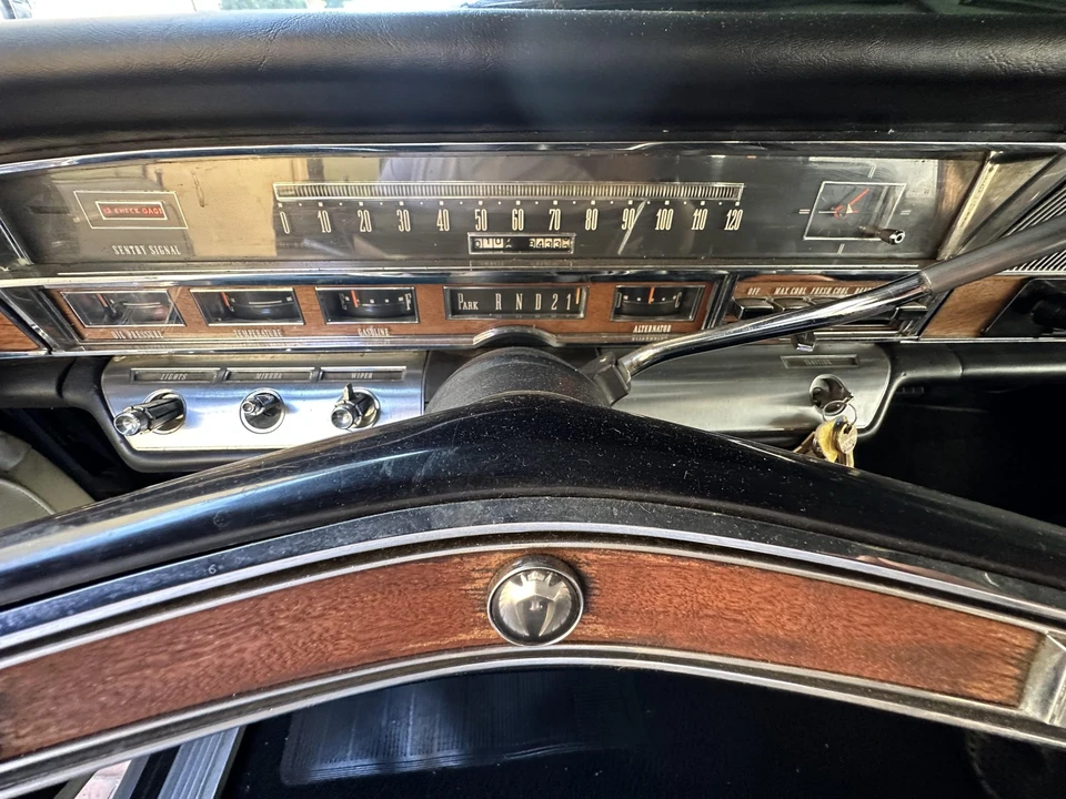 1965 Chrysler Imperial 2nd Gen - Image 25 of 31