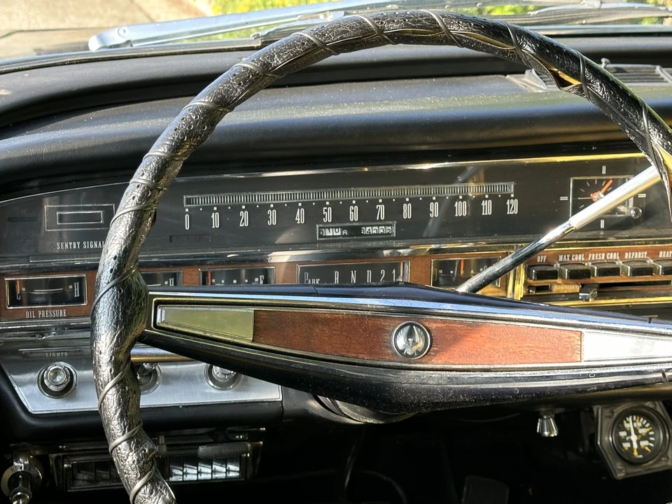 1965 Chrysler Imperial 2nd Gen - Image 24 of 31