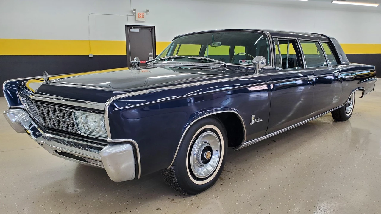 1965 Chrysler Imperial 2nd Gen - Image 3 of 31