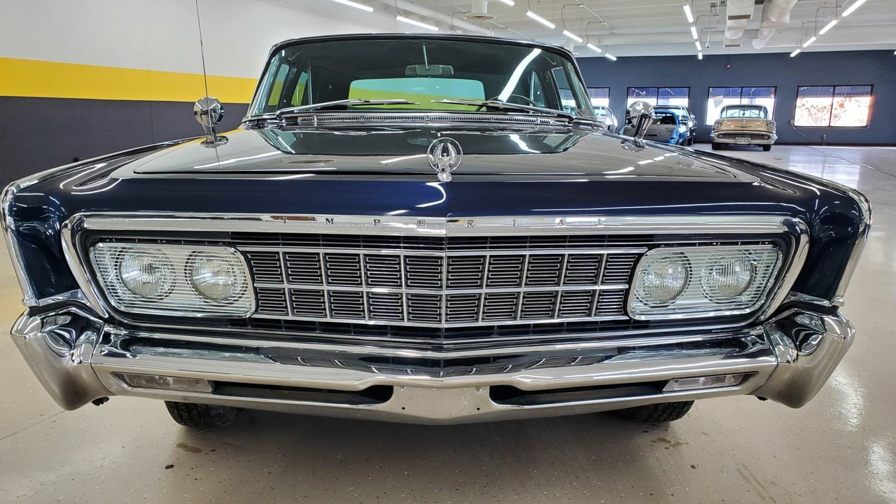 1965 Chrysler Imperial 2nd Gen - Image 2 of 31