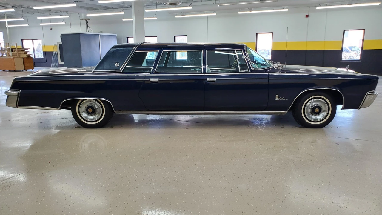 1965 Chrysler Imperial 2nd Gen - Image 10 of 31