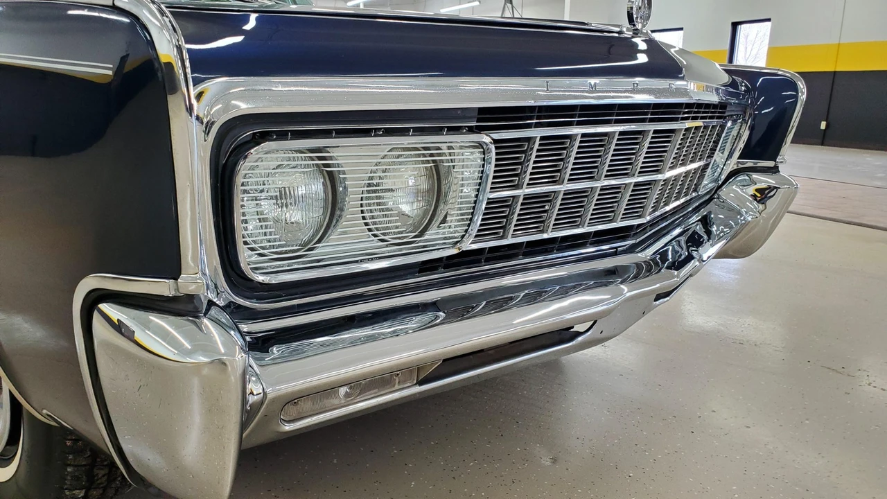 1965 Chrysler Imperial 2nd Gen - Image 12 of 31