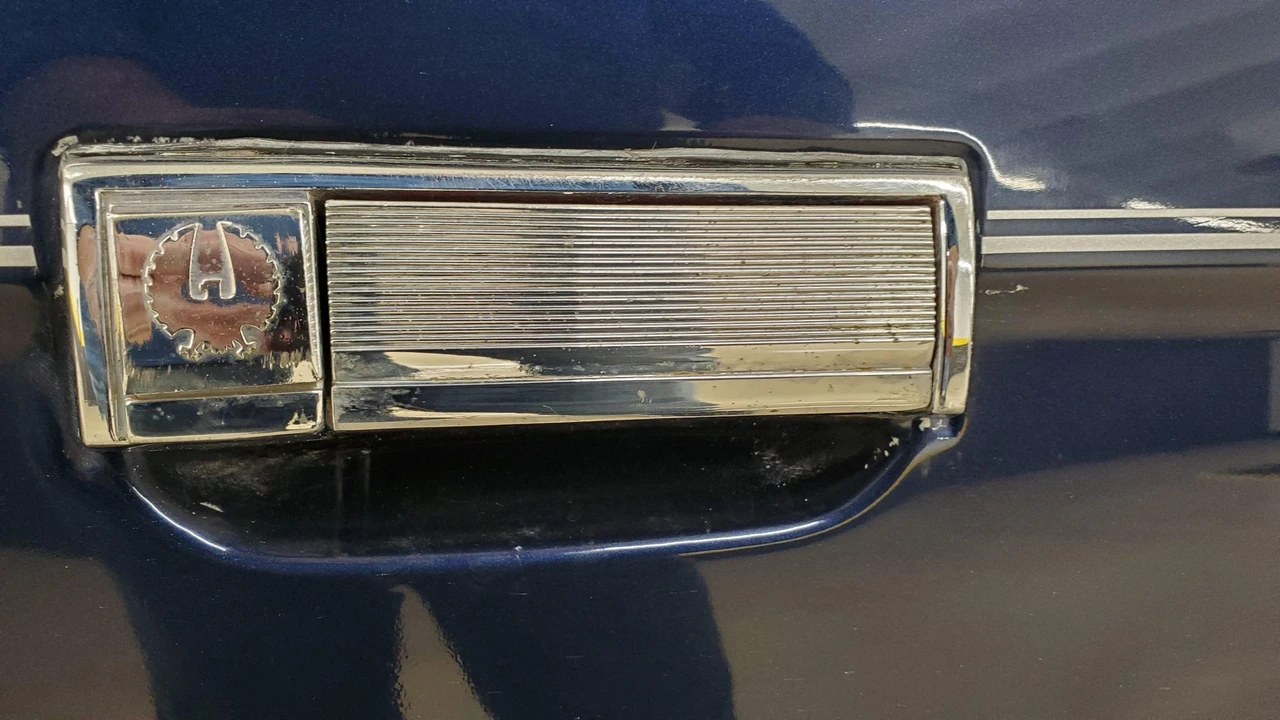 1965 Chrysler Imperial 2nd Gen - Image 22 of 31