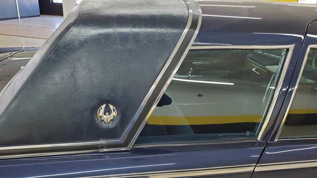 1965 Chrysler Imperial 2nd Gen - Image 14 of 31