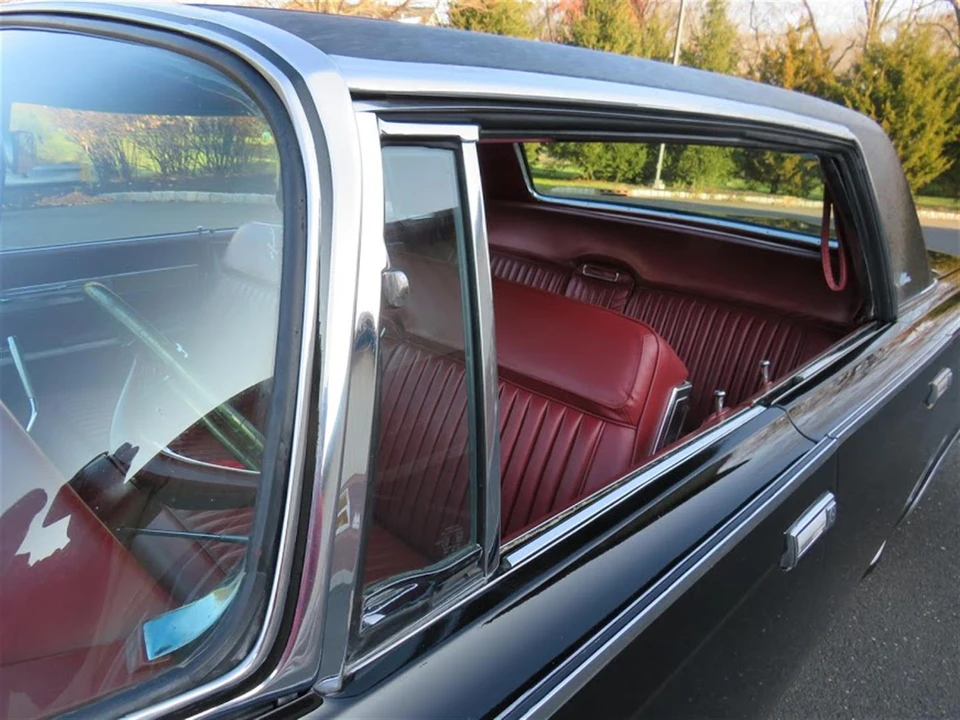 1965 Chrysler Imperial 2nd Gen - Image 27 of 31