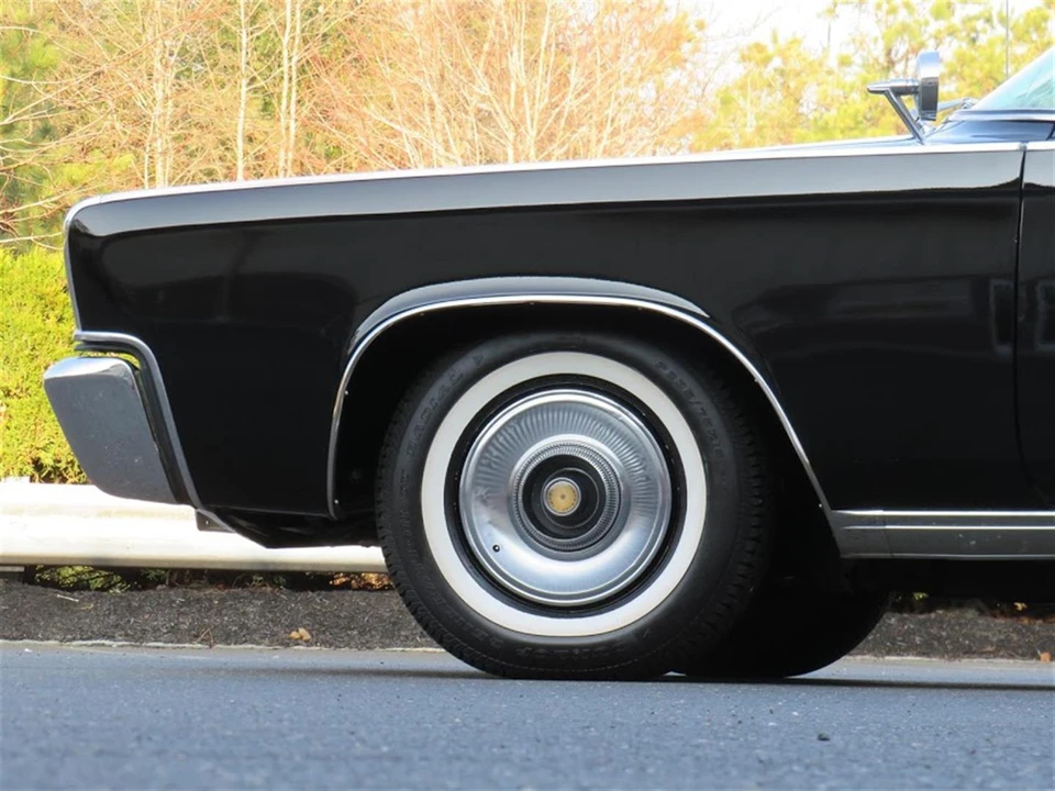 1965 Chrysler Imperial 2nd Gen - Image 25 of 31