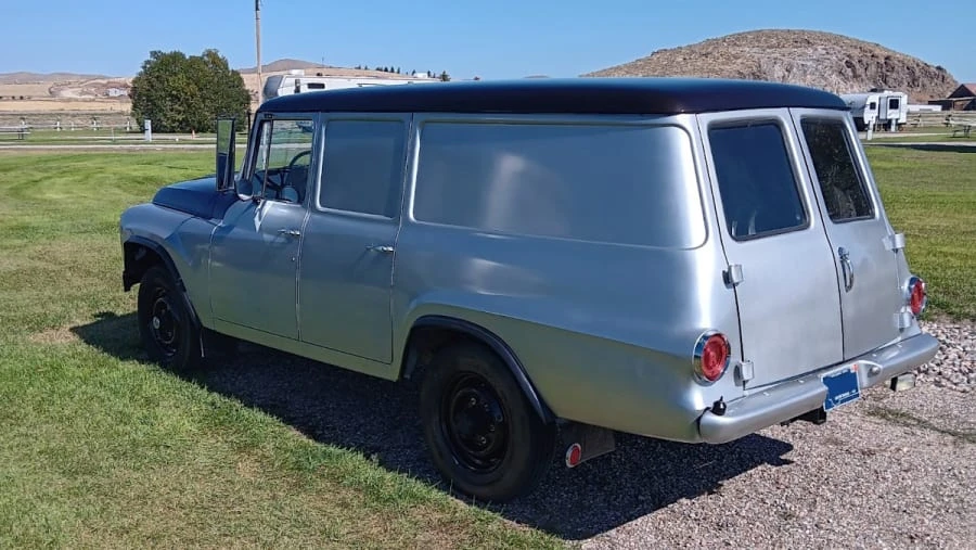 1965 International Harvester Travelall - Image 8 of 15