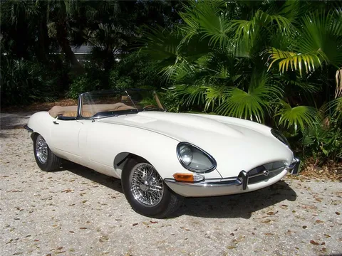 1965 Jaguar E-Type Series 1 - Image 2 of 5