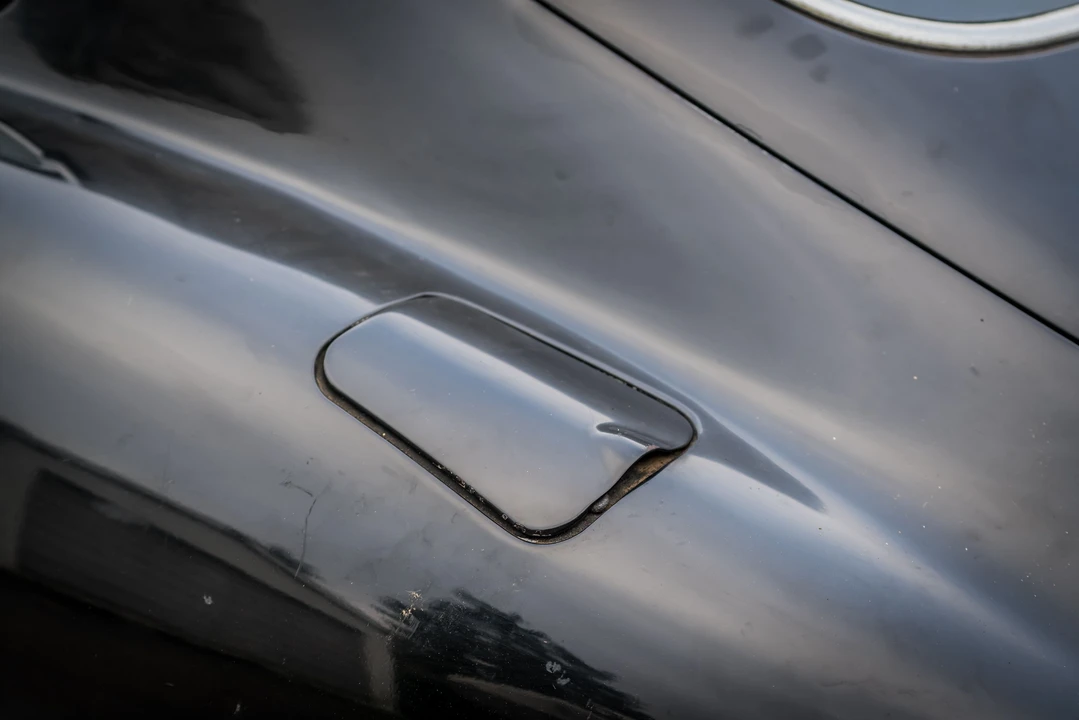 1965 Jaguar E-Type Series 1 - Image 2 of 31