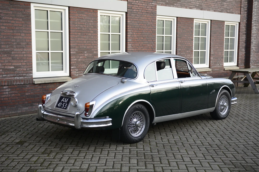 1965 Jaguar Mark II - Image 16 of 31
