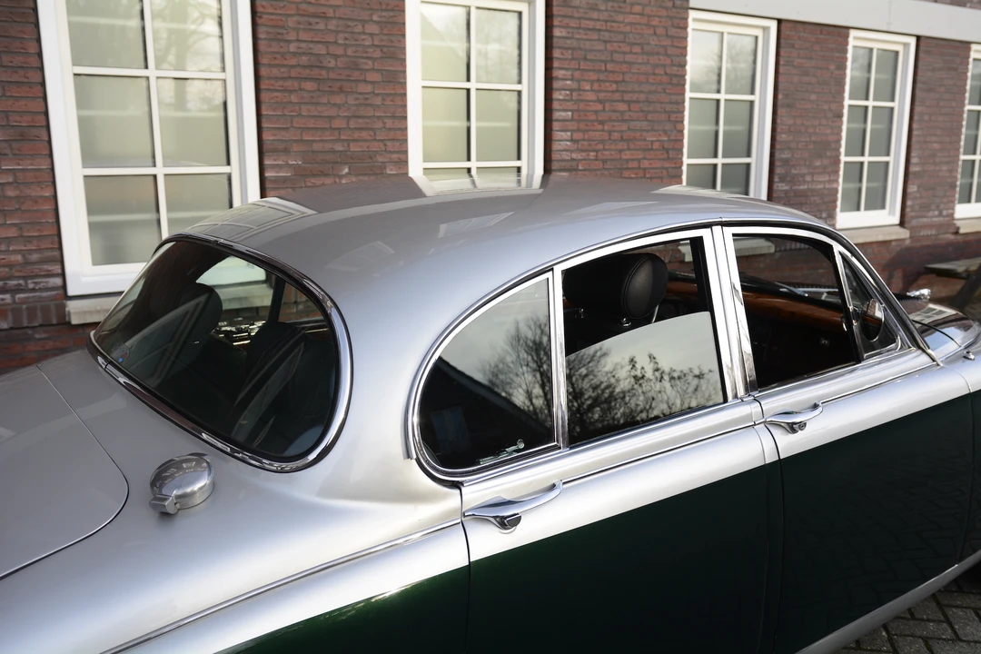 1965 Jaguar Mark II - Image 28 of 31