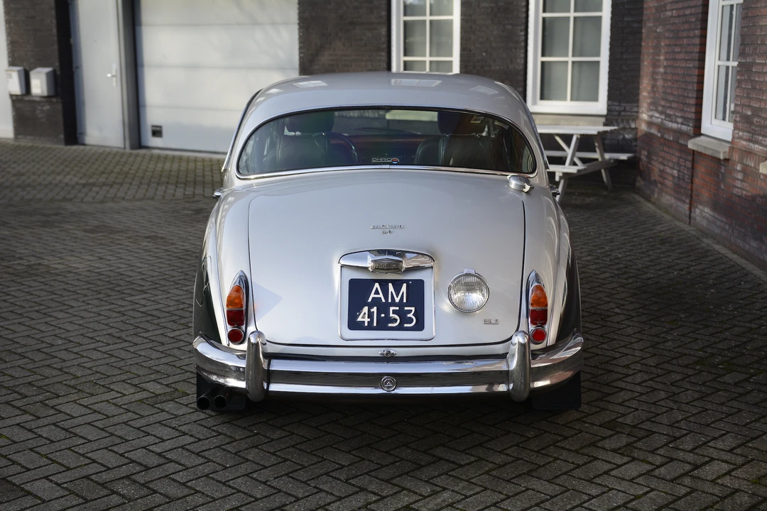 1965 Jaguar Mark II - Image 14 of 31
