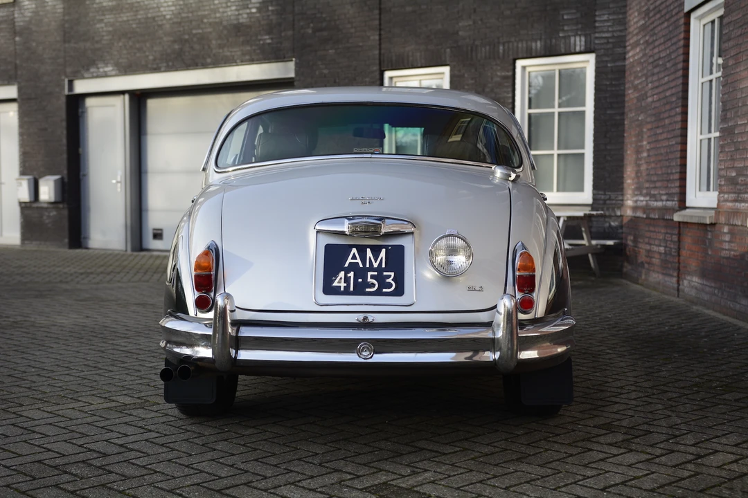1965 Jaguar Mark II - Image 15 of 31