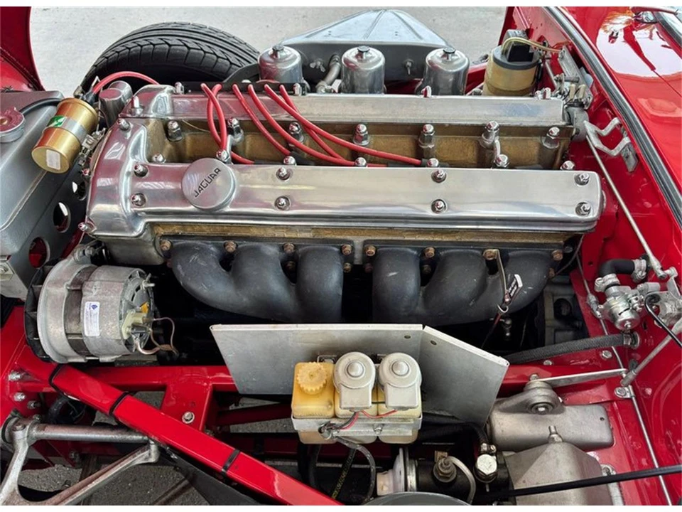 1965 Jaguar E-Type Series 1 - Image 10 of 31