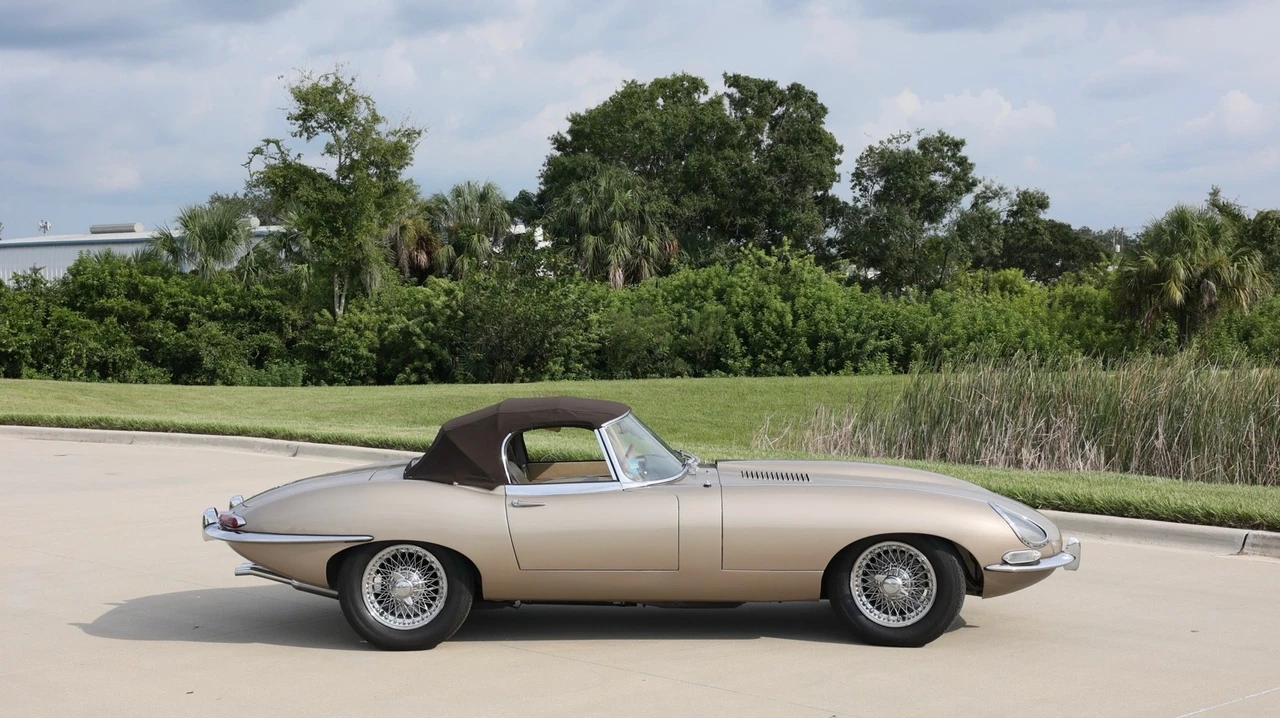 1965 Jaguar E-Type Series 1 - Image 14 of 21