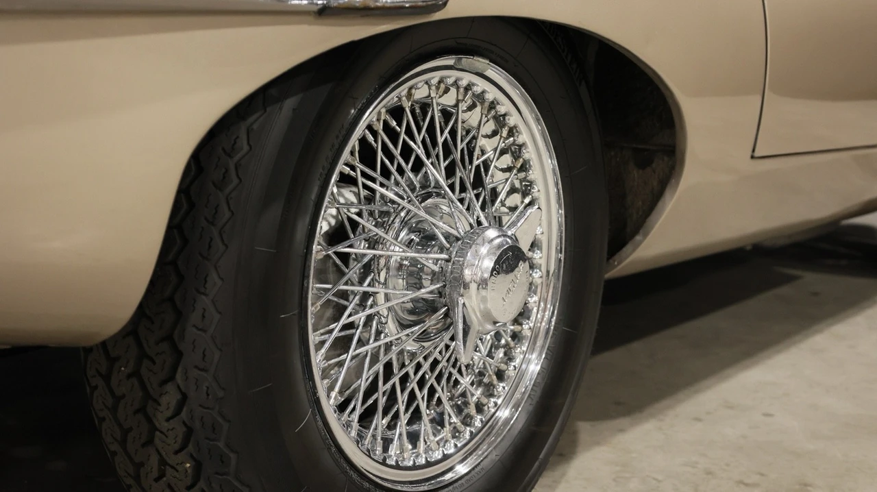 1965 Jaguar E-Type Series 1 - Image 12 of 21