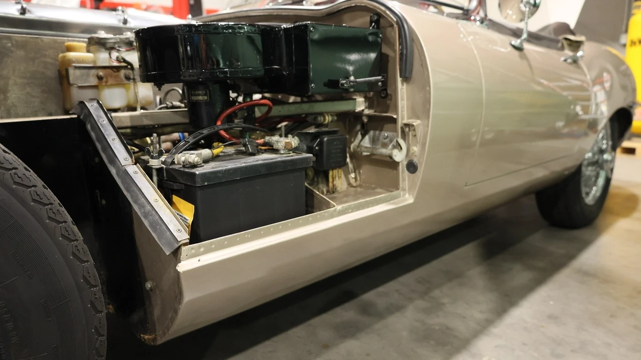1965 Jaguar E-Type Series 1 - Image 18 of 21