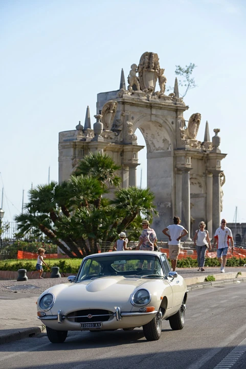 1965 Jaguar E-Type Series 1 - Image 11 of 27