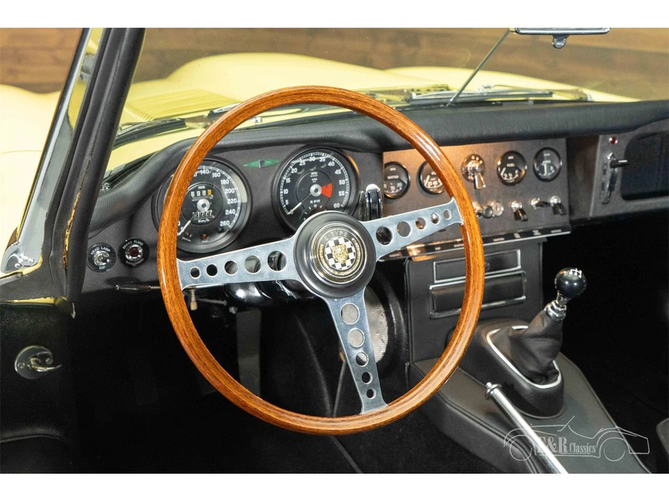 1965 Jaguar E-Type Series 1 - Image 15 of 19