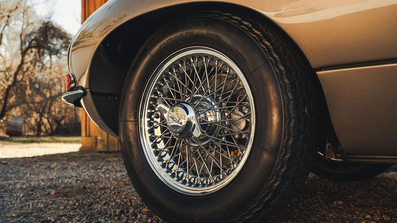 1965 Jaguar E-Type Series 1 - Image 31 of 31