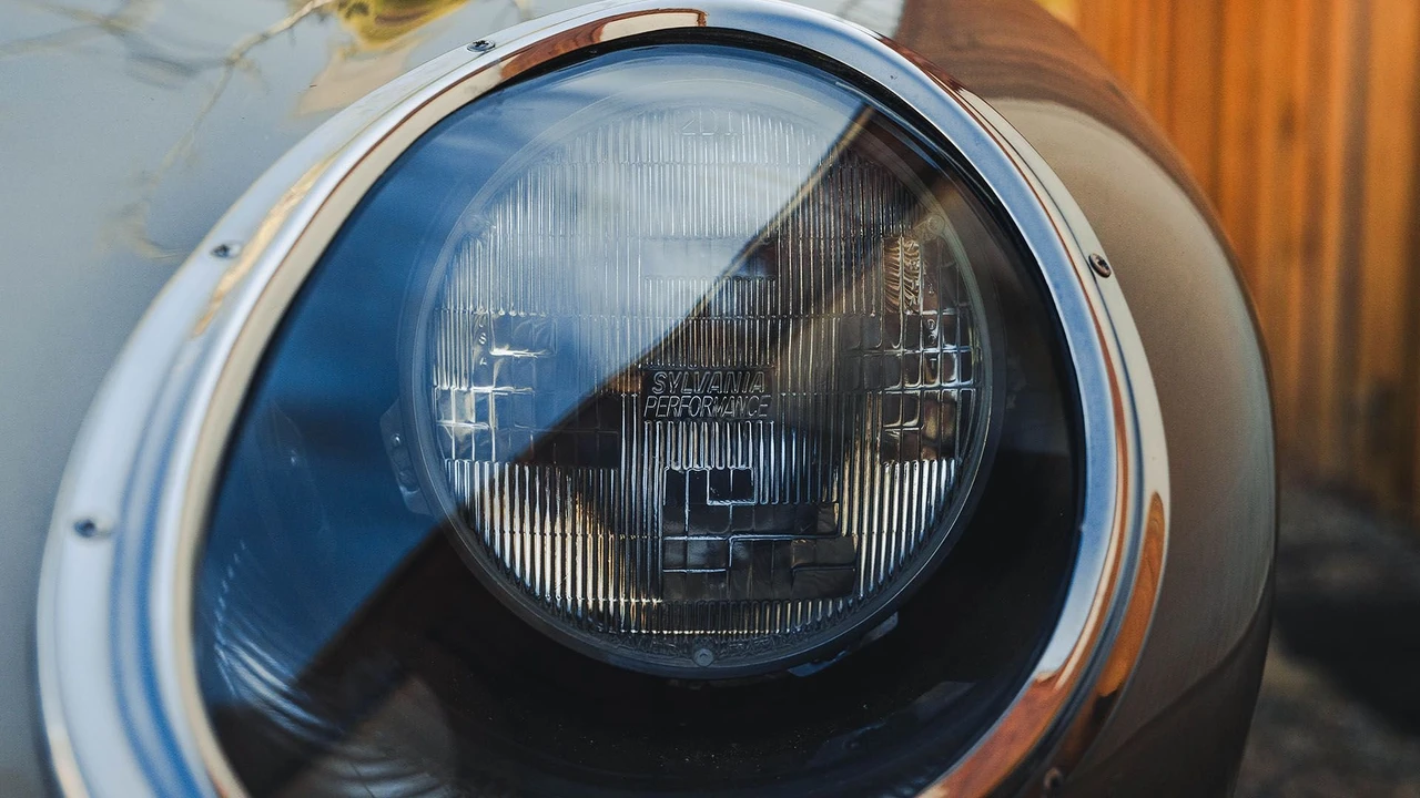 1965 Jaguar E-Type Series 1 - Image 24 of 31