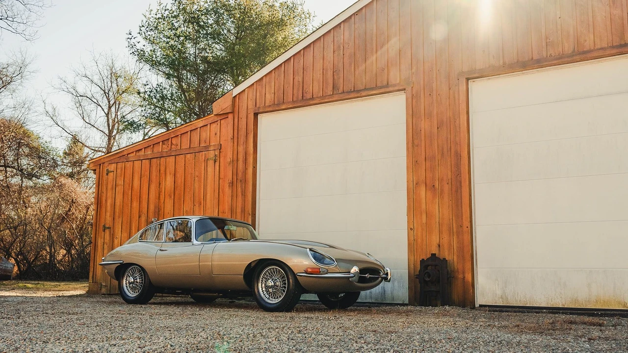 1965 Jaguar E-Type Series 1 - Image 9 of 31