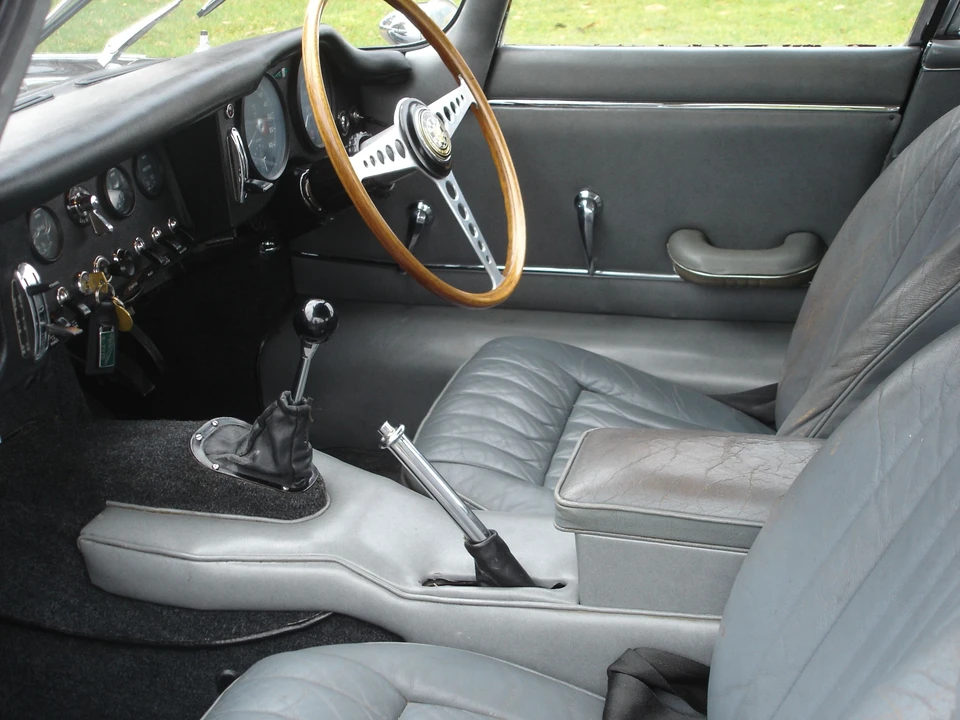 1965 Jaguar E-Type Series 1 - Image 6 of 6