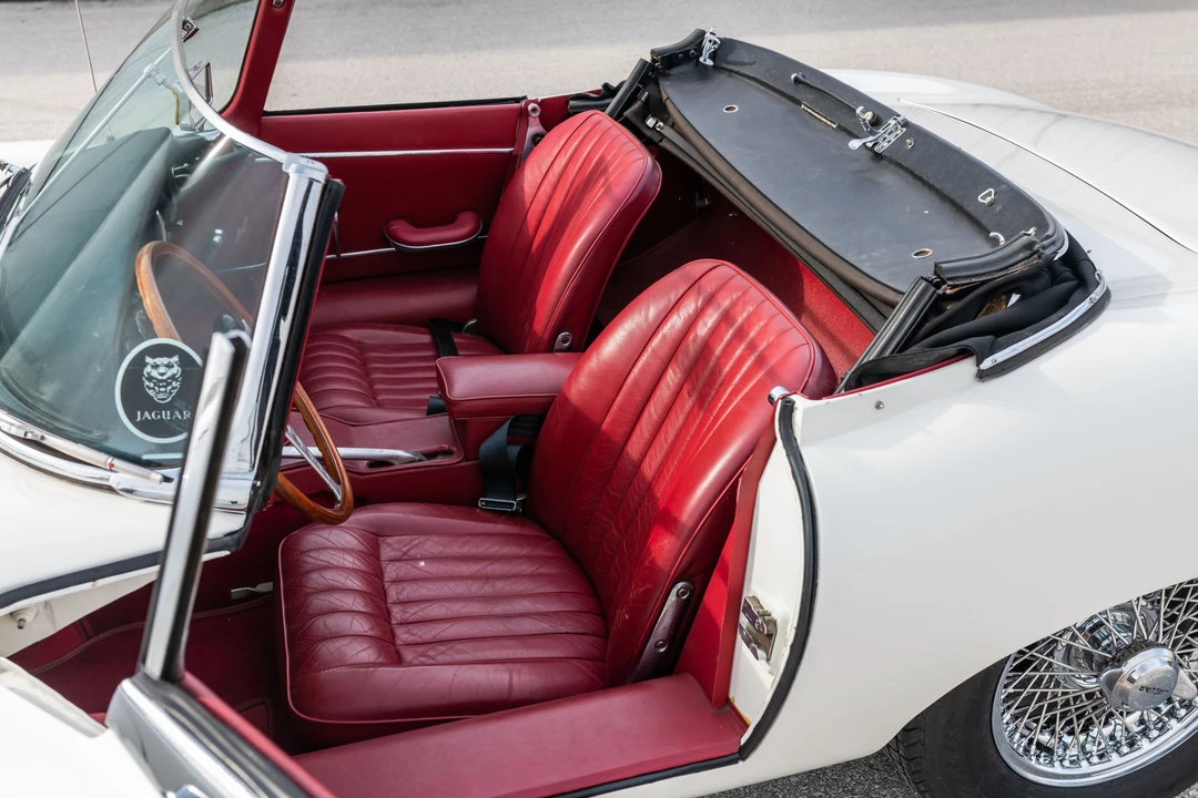 1965 Jaguar E-Type Series 1 - Image 3 of 31