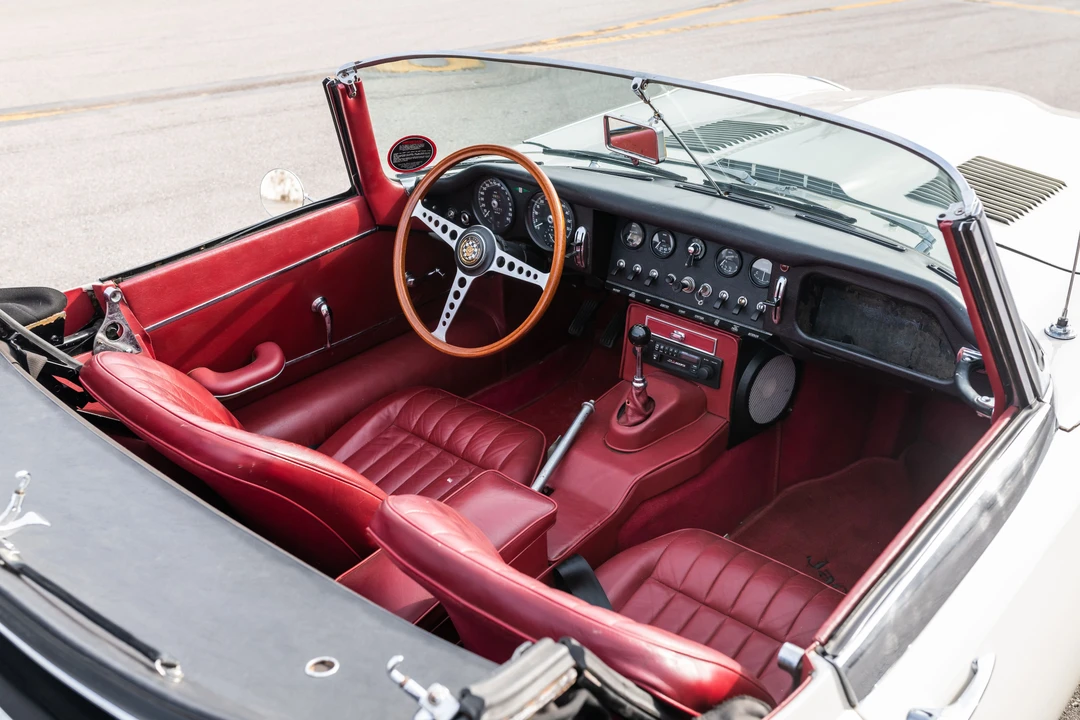 1965 Jaguar E-Type Series 1 - Image 2 of 31