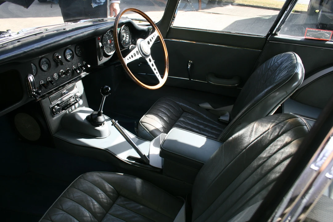 1965 Jaguar E-Type Series 1 - Image 4 of 6