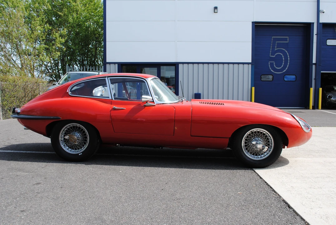 1965 Jaguar E-Type Series 1 - Image 11 of 12