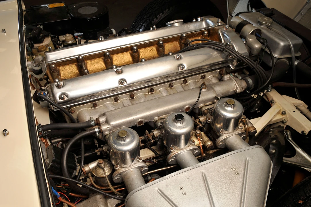 1965 Jaguar E-Type Series 1 - Image 5 of 15